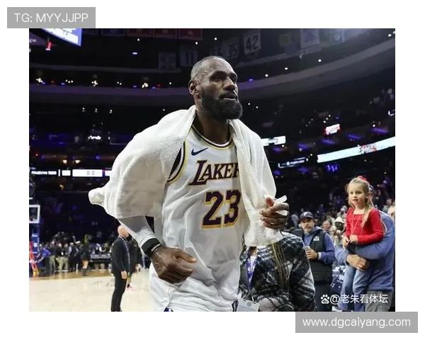 詹姆斯率湖人强势反弹西部格局再生变数引发联盟广泛热议新季后续