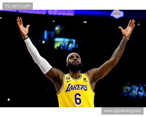 詹姆斯超越乔丹成为NBA历史得分王 湖人队迎来历史性胜利